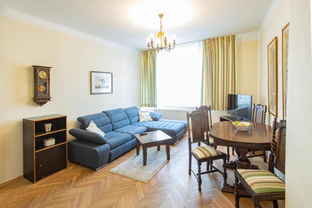 Melissa Apartments การ์โลวีวารี ภายนอก รูปภาพ