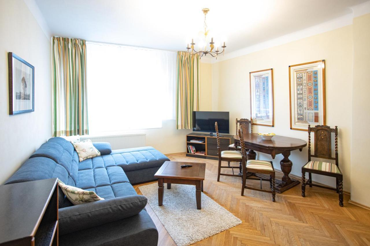 Melissa Apartments การ์โลวีวารี ภายนอก รูปภาพ