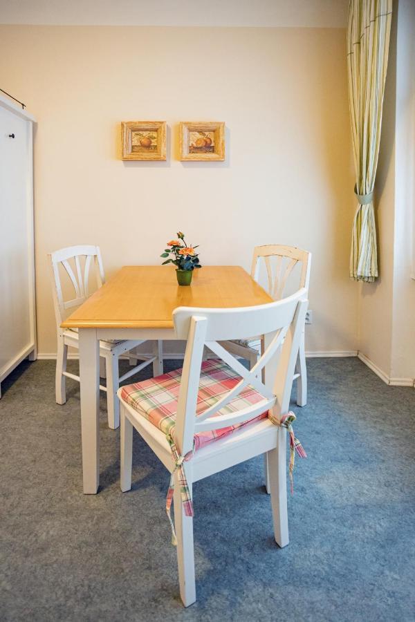 Melissa Apartments การ์โลวีวารี ภายนอก รูปภาพ