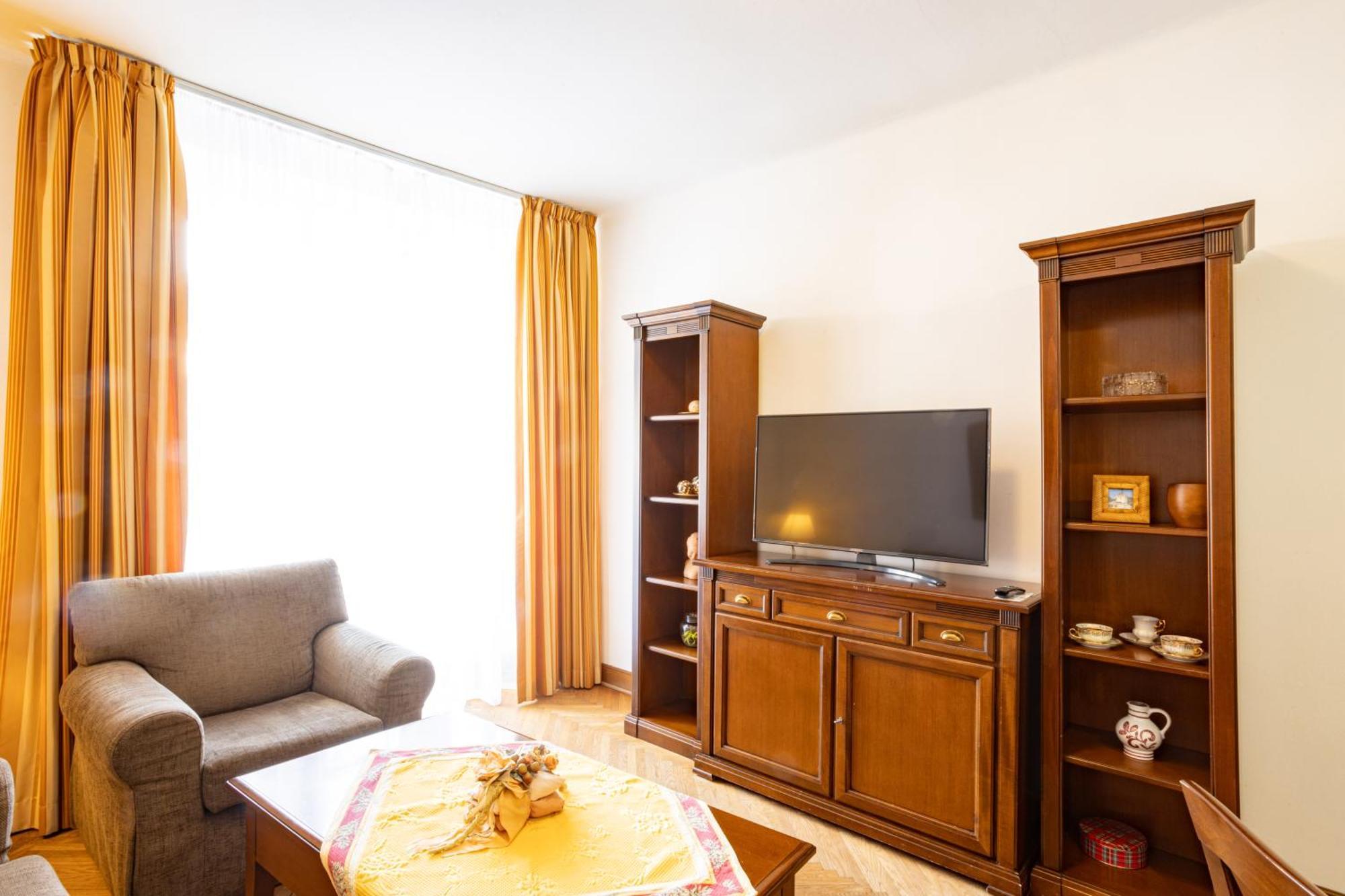 Melissa Apartments การ์โลวีวารี ภายนอก รูปภาพ